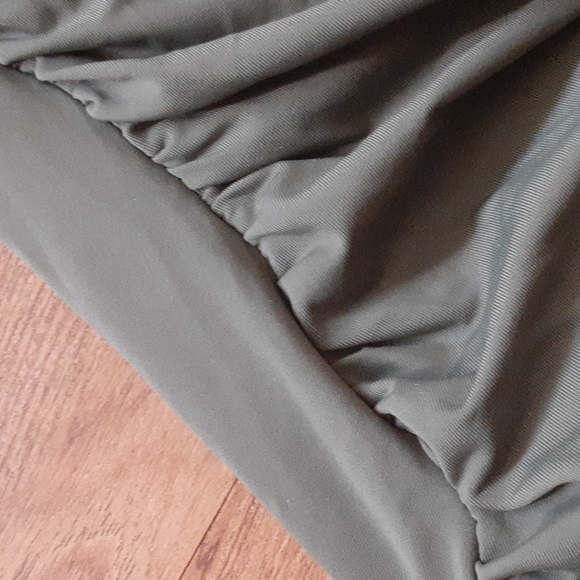 Hilor Green One Piece - Picture 4 of 10